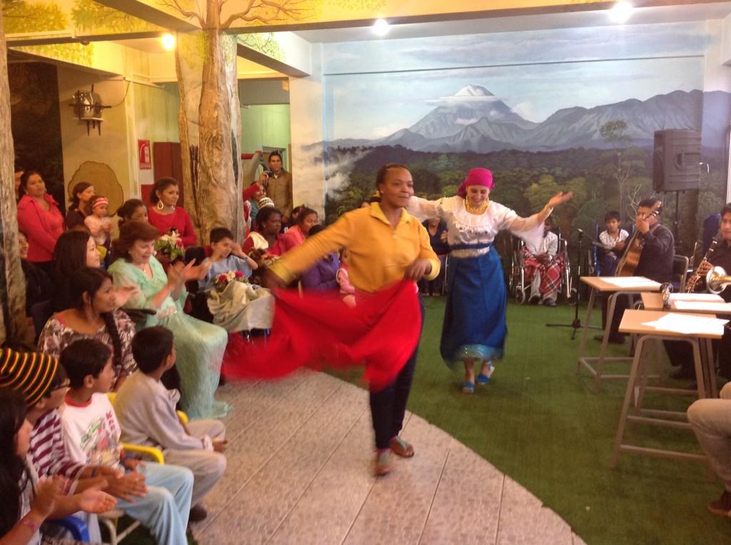 We also enjoyed watching  traditional Ecuadorian dance 